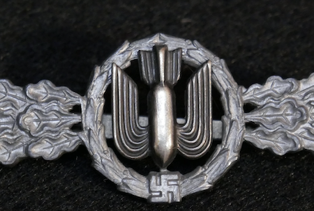 WWII Luftwaffe Medal - Front Flying Clasp Silver - FLL (Friedrich Linden Lüdenscheid)