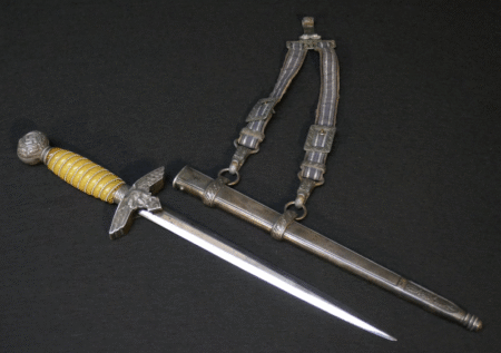 Original WWII German Luftwaffe Officers 2nd Model Dagger made by Ernst Pack & Söhne of Solingen