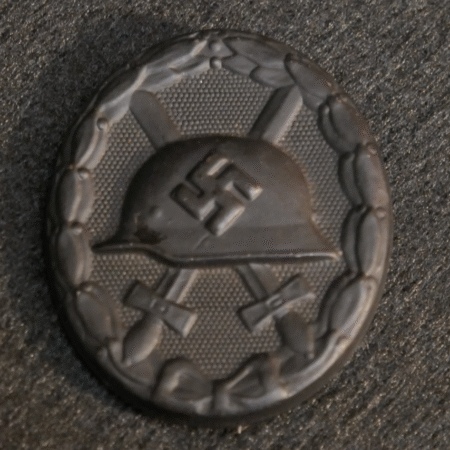 WWII German Wounds Badge in Black - Original - Free Shipping!