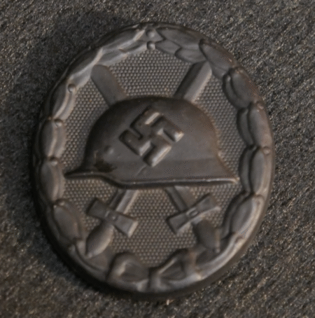 WWII German Wounds Badge in Black - Original - Free Shipping!