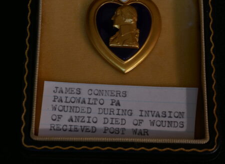 Original WWII US Army Cased Purple Heart - JAMES CONNERS PA - Anzio - Image 3