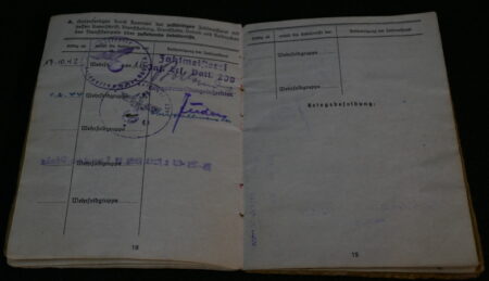 Original WWII German Army Soldbuch - Obergefreiter Karl Haas - 353 Infanterie Division - Siegfried Line - POW - EK2 - West Front - Image 15