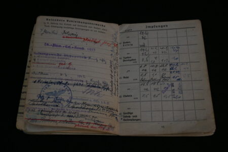 Original WWII German Luftwaffe Soldbuch - Obergefreiter Heinrich Becker - Luftgau-Nachrichten-Regiment Moskau - Image 21