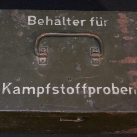 Original WWII German Army Wehrmacht Box for - Behälter für Kampfstoffproben -Chemical warfare samples - Rare