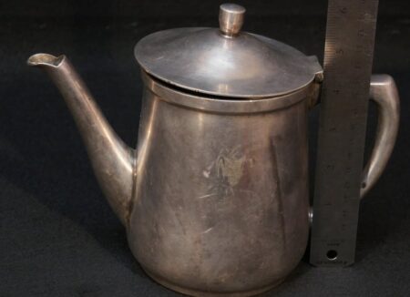 Original WWII German Luftwaffe Silver -  1.L Tea Pot - Luftwaffe Offiziersheim Kaufbeuren - Fliegerhorst Kaufbeuren- Rare - Image 4