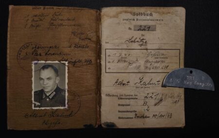 Original WWII German Soldbuch Grouping & EKM- Obgefr Albert Kahut - Captured in Normandy 1944 - POW in Cherbourg - Letter Translated - Rare - Image 5