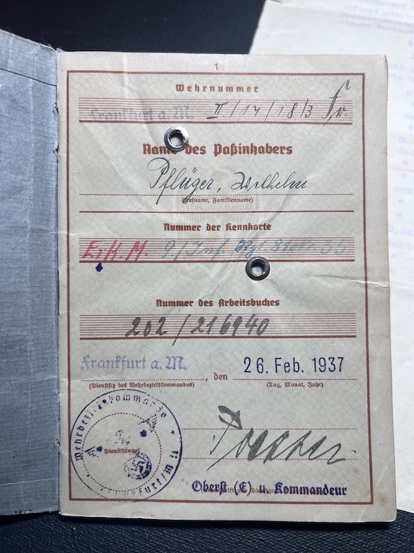 WWII German Wehrmacht Wehrpass KIA Grouping -Oberfeldwebel Pflüger - Saar Offensive 1939 Action Report - IR81 WIA France 1940 - Black Wounds Badge Certificate Le Hamal (Rare version!) Streifendienst - Grenadier Regiment Lublin - Image 5