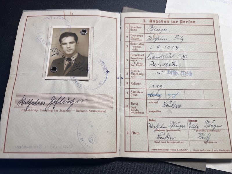 WWII German Wehrmacht Wehrpass KIA Grouping -Oberfeldwebel Pflüger - Saar Offensive 1939 Action Report - IR81 WIA France 1940 - Black Wounds Badge Certificate Le Hamal (Rare version!) Streifendienst - Grenadier Regiment Lublin - Image 6