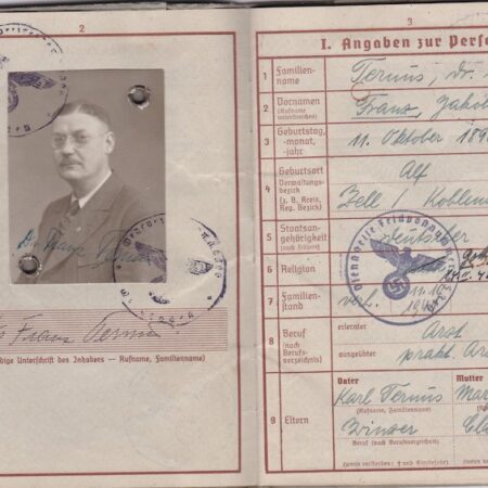 WWII German Wehrmacht Wehrpass ID - Stabsarzt Ternus - Stalag 350 - Salaspils Riga - Kriegslazarette Abt 532 - Lithuania 1944 (Zakret-Wilna) 