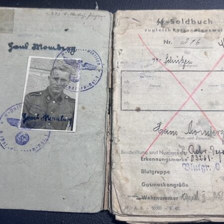 Original WWII German Waffen SS Soldbuch - SS Schütze Han Homberg - SS Sniper MIA / KIA - Gesichtsmaske - SS Panzer Grenadier Regiment 7 (Reserved)